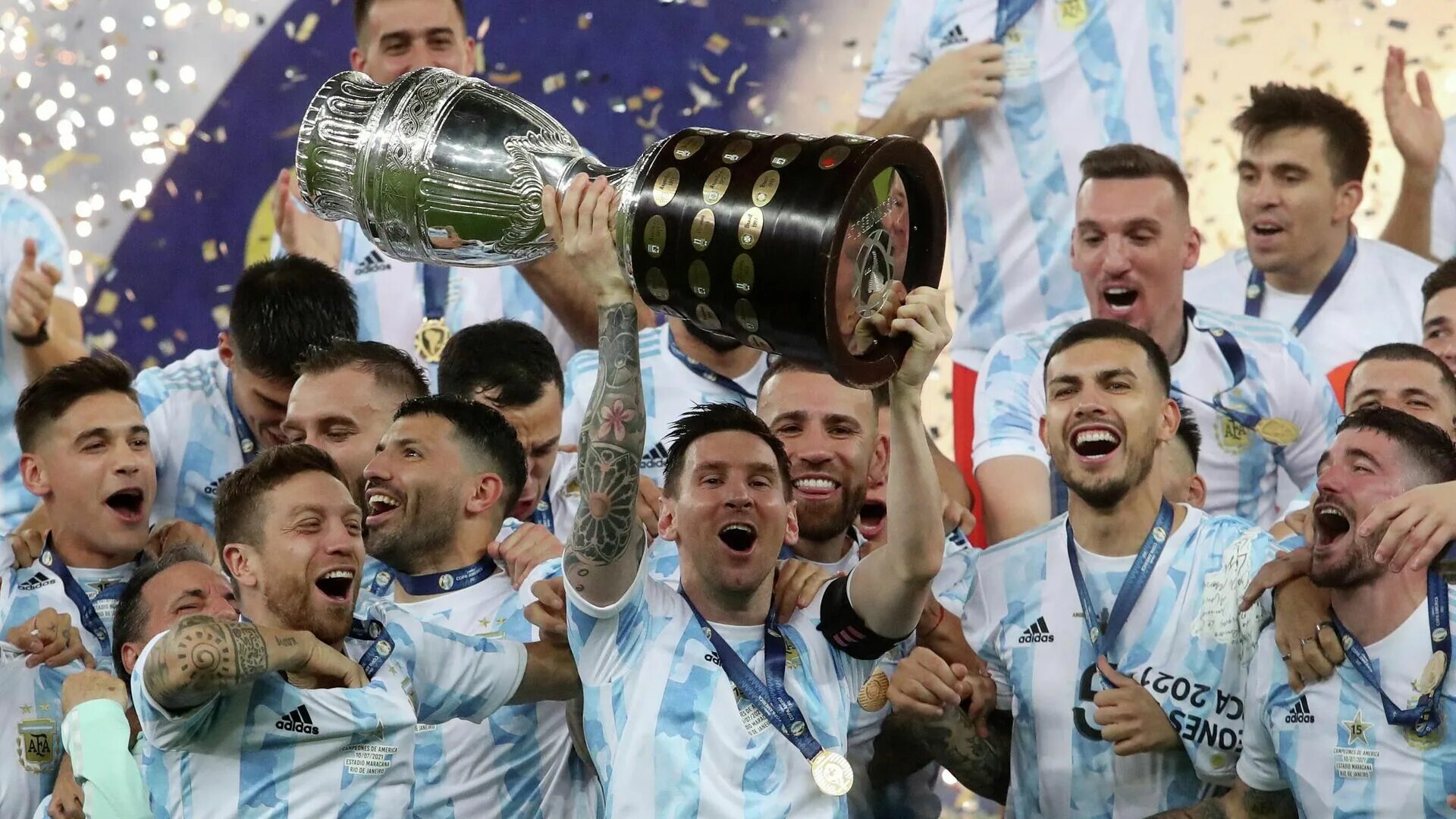 Футбол кубок 2021. Месси Аргентина 2021 чемпион. Месси копа Америка 2021. Сборная Аргентины копа Америка 2021. Лионель Месси копа Америка.