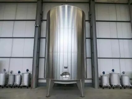 Steel tank