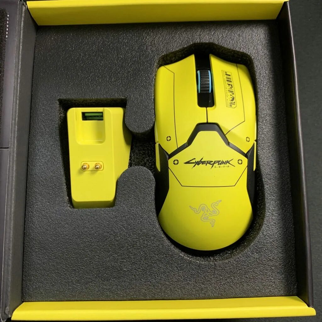Cyberpunk 2077 вайпер. Razer viper ultimate cyberpunk 2077 edition. Razer viper ultimate & mouse dock - cyberpunk 2077 edition. Razer viper cyberpunk. Мышка razer viper ultimate cyberpunk 2077.