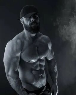 Muscle bear