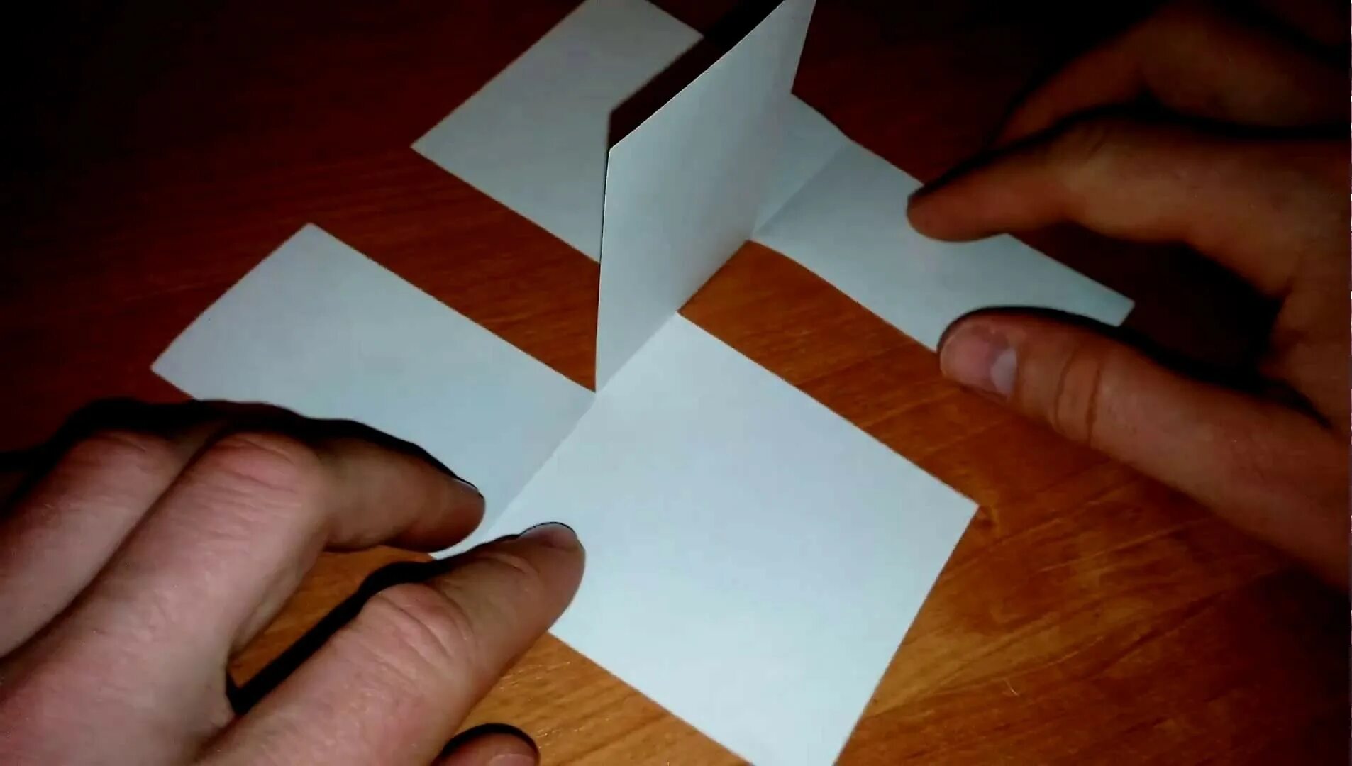 Сделать 1 из бумаги. Что сделать из бумаги. Поделка из листа бумаги а4. Поделки из одного листа а4. Фокусы из бумаги.