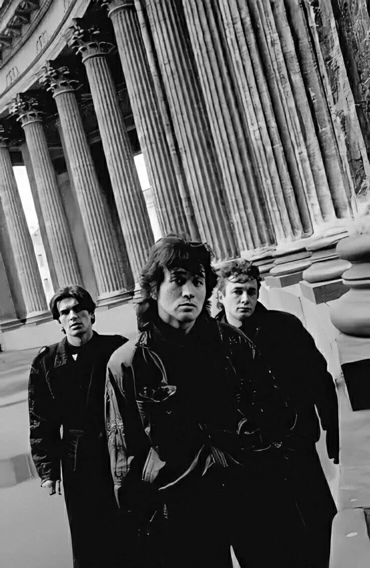 Каспарян лето. Юрий каспарян и цой. Юрий каспарян пресс конференции 2019 фото. Каспарян лето. Юрий каспарян в молодости.