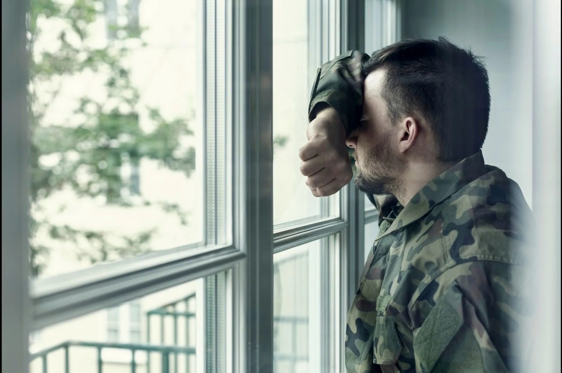 Грустный военнослужащий. Буклеты птср. Ptsd picture meme. Птср мем. What is ptsd.