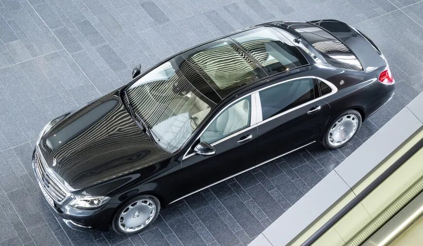 Mercedes maybach 2002. Mercedes benz maybach 62. Mercedes-maybach s62. Maybach 57s. Майбах стекло.
