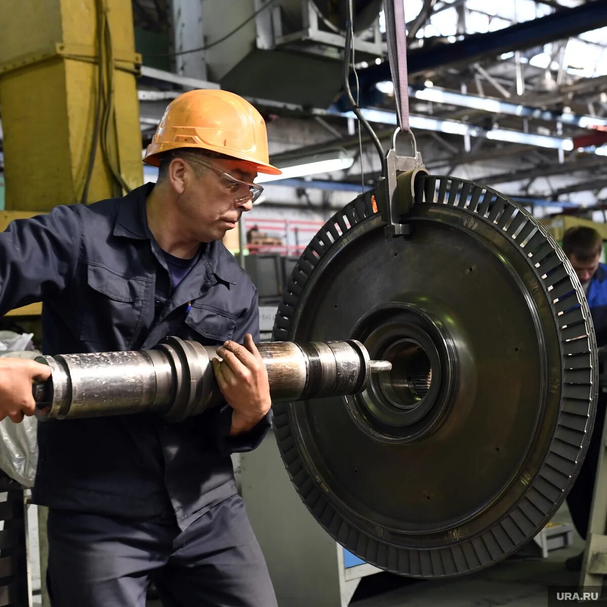 работа на производстве тюмень свежие. фрезеровщик. работа тюмень вакансии. комплектовщик на склад. работа на производстве тюмень свежие.