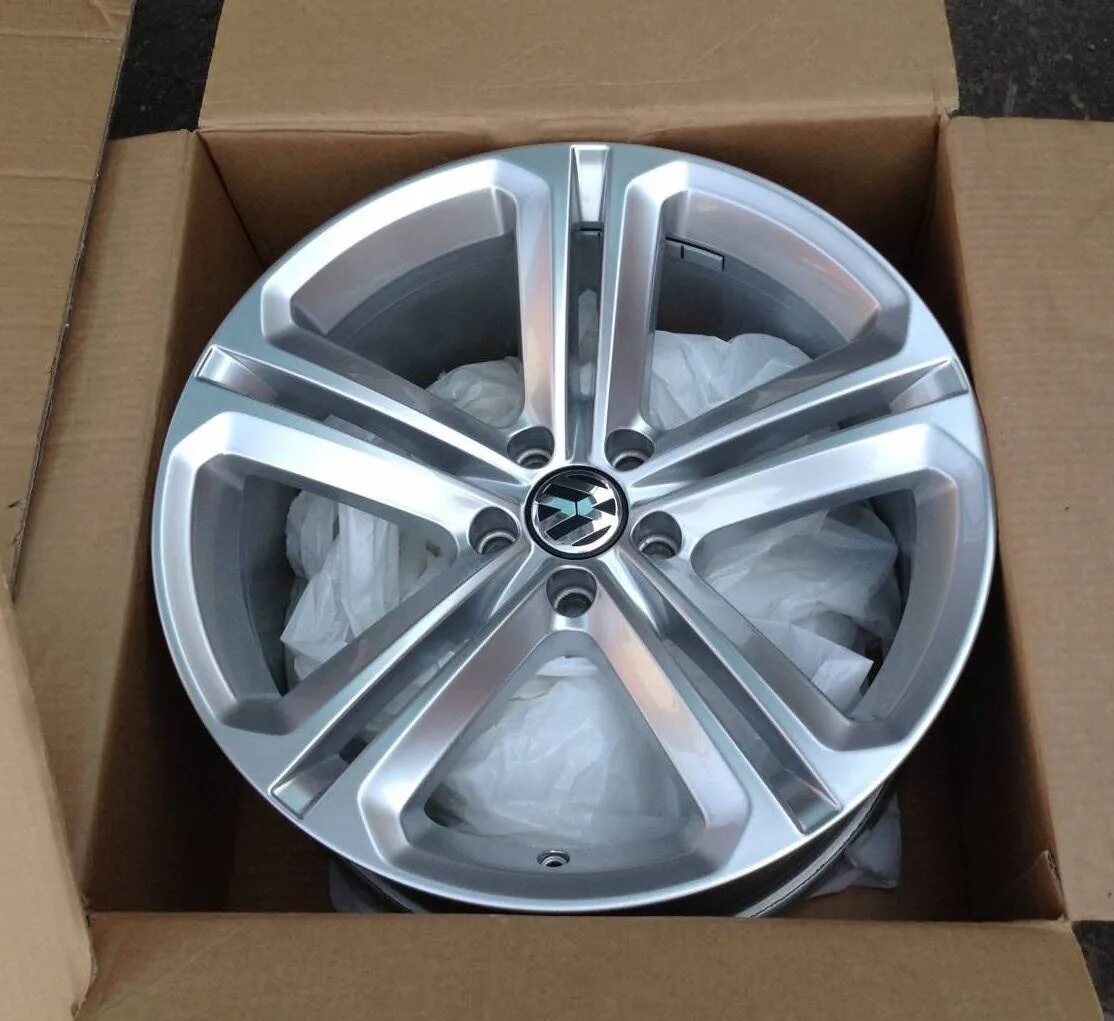 4 et40 matte black. Диски r20 odyssey. Диски makstton demon r19. 5х108 r18. Work kiwami r18 с полкой.