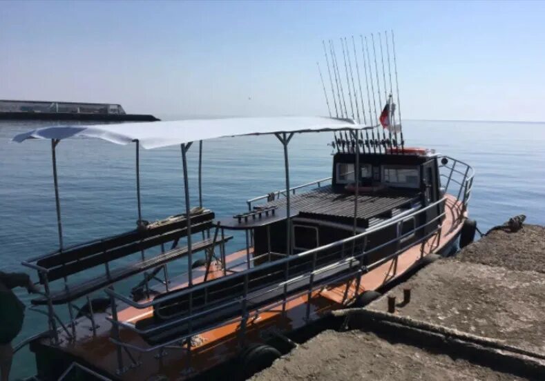 Рыболовство в крыму. Рыбалка в алуште. Рыболовство в крыму. Бригантина алушта катер. Рыбалка в алуште.