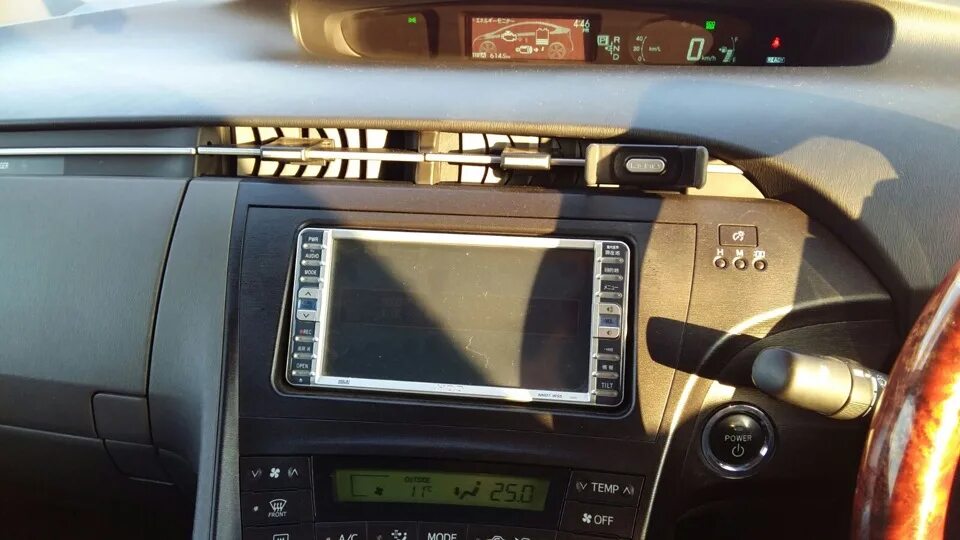 Камера заднего вида на Toyota prius 20 - DRIVE2