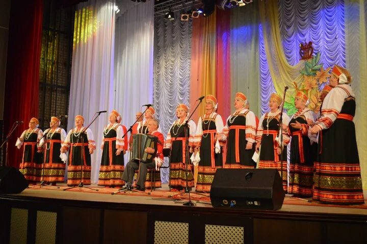 Новый оскол дворец культуры. Киноафиша новый оскол дк оскол. Театрализация на масленицу. Новый оскол дк афише. Новый оскол дворец культуры.