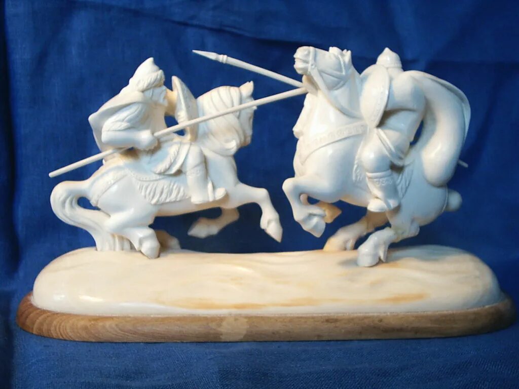 холмогорский косторезный промысел. чукотский косторезный промысел. косторезная фабрика тобольск. косторезный промысел тобольск. косторез.