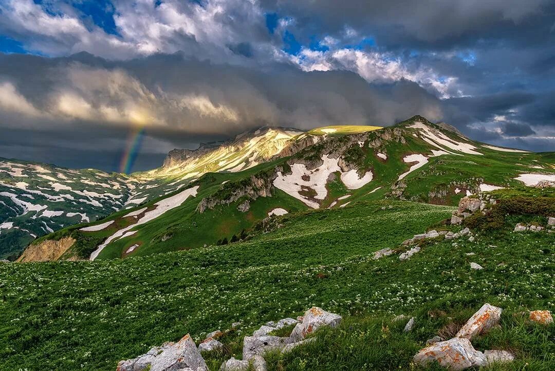адыгея метеонова. тхач лагонаки. адыгея метеонова. гора тхач адыгея. плато лаго наки.