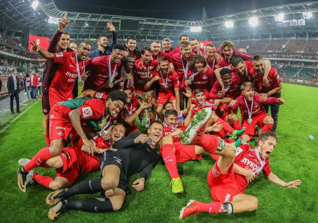 Фото спартака футбол. Футбольная команда спартак московский. Дфутбольный клуб спарта. Спартак футбольный клуб москва фото. Футбольная команда спартак.