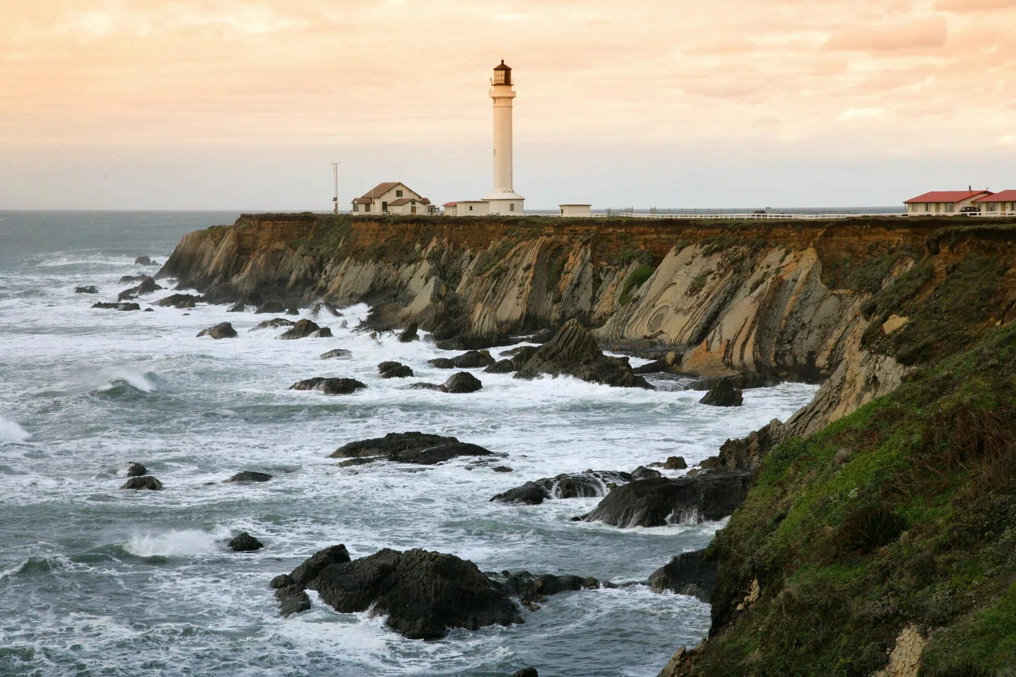 Point Arena Маяк. Маяк Калифорния. Mendocino, California, USA Маяк. Point Arena Lighthouse point Arena California. Northern coast