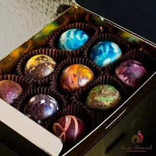 Конфеты с карамелью в коробке