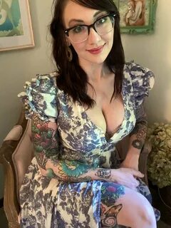 Erica Fett on Twitter.