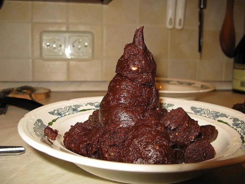 Какая большая какашка. Какая большая какашка