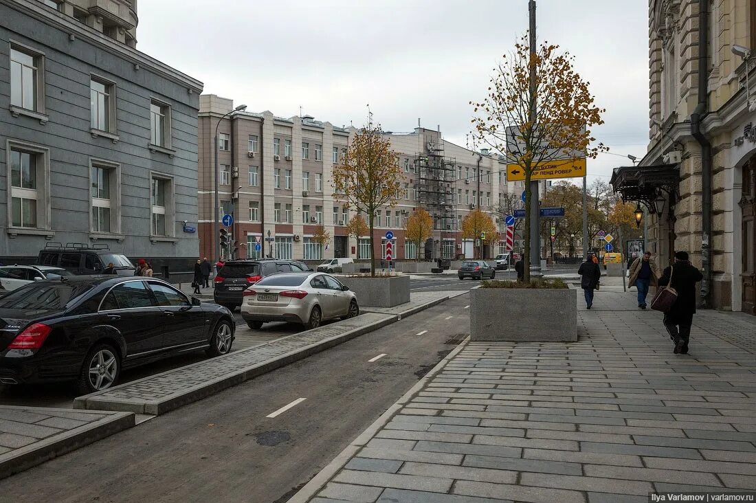 Обыкновенная улица. Российская улица. москва улицы города.