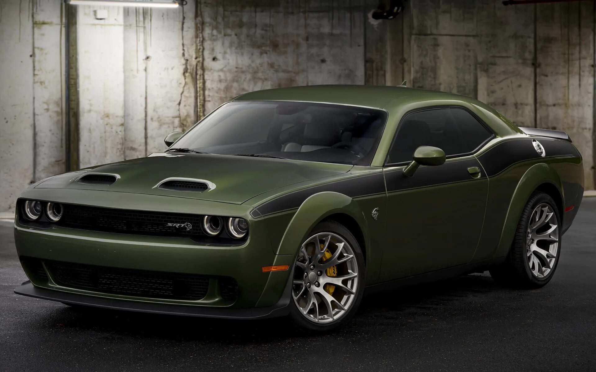 Новый челленджер. Dodge Challenger 2022. Dodge Challenger Hellcat 2022. Додж Челленджер 2022. Dodge Challenger srt 2022.