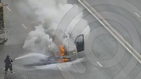 В москве горит человек
