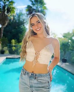 Download Addison Rae Pool Wallpaper | Wallpapers.com 