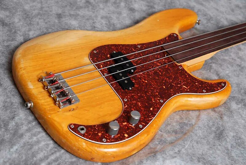 Fender precision bass red. Fender precision bass. Fender precision bass. Fender precision bass standard. Fender precision.