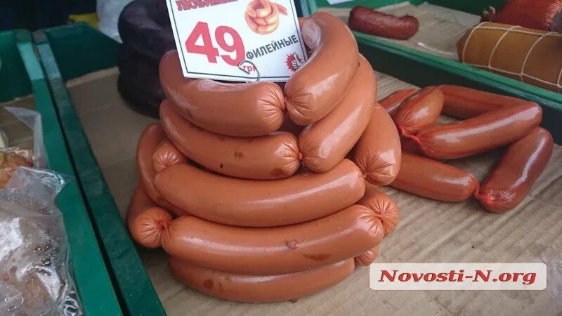 Сардельки украина. Факторы формирующие качество вареных колбасных изделий. Можно ли вернуть колбасу. Маркировка колбасы. Мясные продукты меркурий.