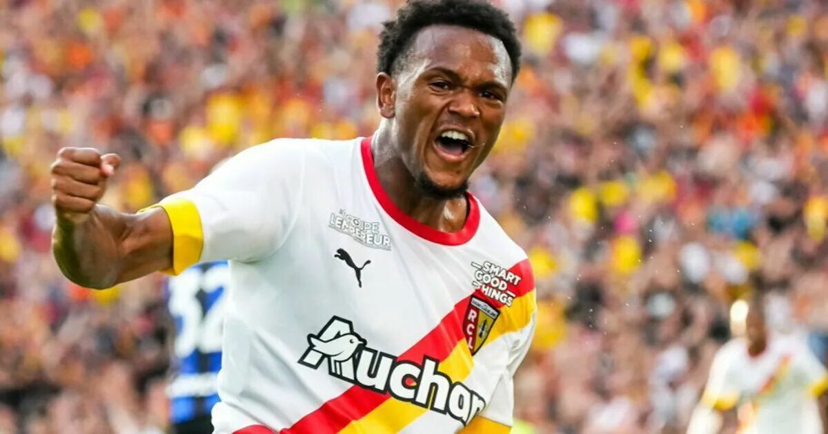 Опенда футболист. Луи опенда. Опенда игрок ланс. Лои опенда бельгийский футболист. Опенда футболист.