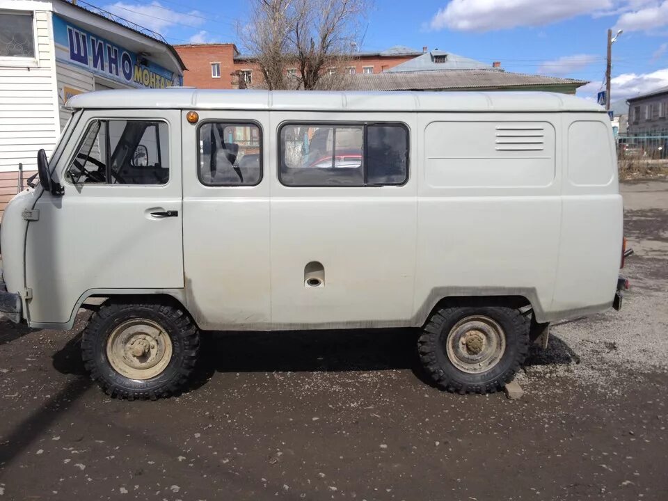 Уаз буханка safari 500. Уаз буханка на 33 колесах. Буханка на сафари 510. Уаз буханка safari 500. Уаз 452 буханка на 31 колесах.