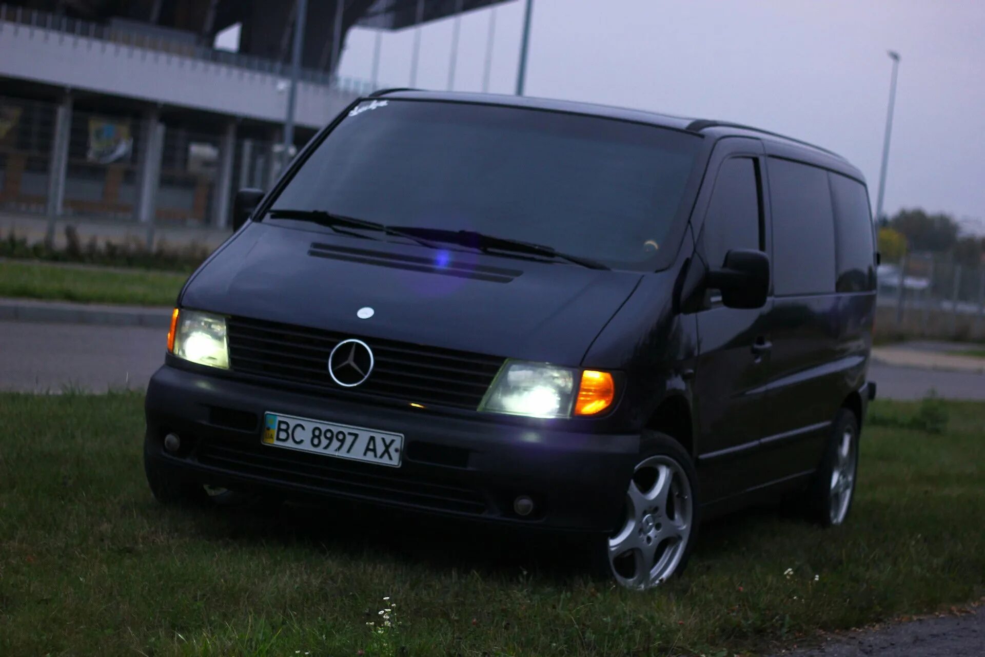 Тюнинг мерседес вито 638. Мерседес вито 638 черный. мерседес вито 1998. mercedes-benz vito 2002. mercedes benz vito w638 brabus.