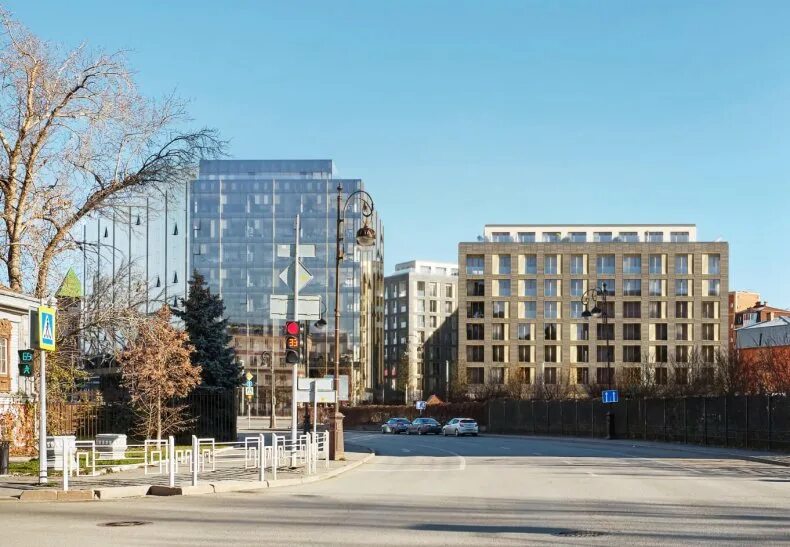 Квартал 1а первомайская тюмень. Брусника застройщик тюмень. Продуктовый магазин брусника. Магазин брусника в боброве. Первомайская 1а тюмень.