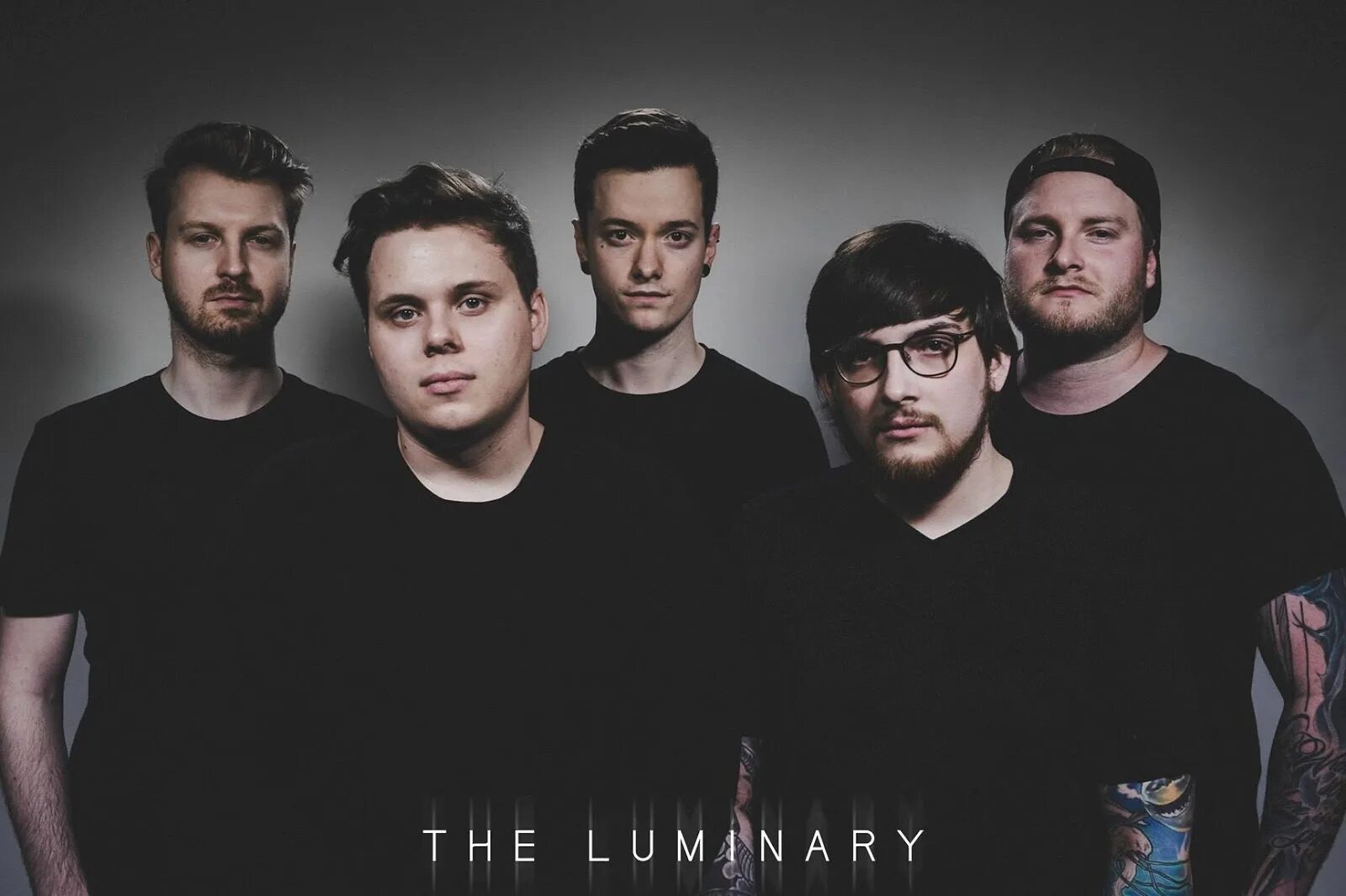 The Luminaries. Luminary шоу. The Luminaries солист.