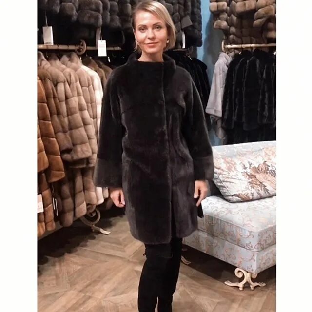 шуба с воротником из соболя. изделия из цигейки шубки. лучшие шубы спб. Vera yakimova шубы. лучшие шубы спб.