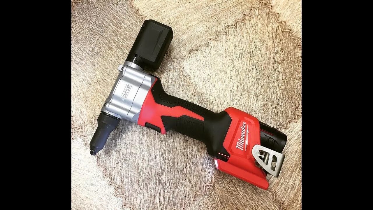 Запчасти зубчики для аккумуляторный заклёпочник milwaukee m18 onefprt-202x 4933478602. Заклепочник milwaukee m12 bprt-0. Заклепочник аккумуляторный милуоки. Заклёпочник аккумуляторный milwaukee. Milwaukee m12 bprt-201x.