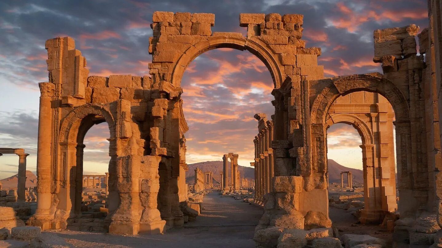 Арка ария. Триумфальная арка Сирия Пальмира. Сирия арка Пальмиры. Монументальная арка Пальмиры Пальмира. Сирия древние развалины Пальмира.