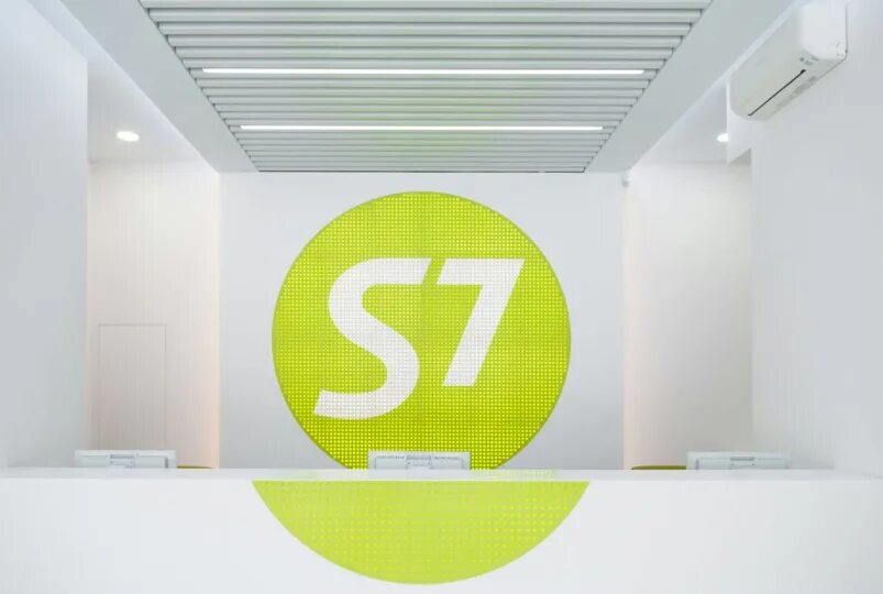 Офис 7 купить. Штаб квартира s7 в Новосибирске. S7 Airlines авиакомпания офис. Представительство s7 Новосибирск. Офис s7 в Новосибирске.