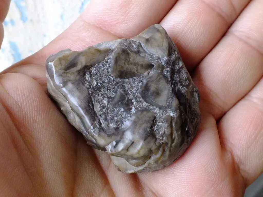 хитники прикамья. натечный халцедон. хита урала.