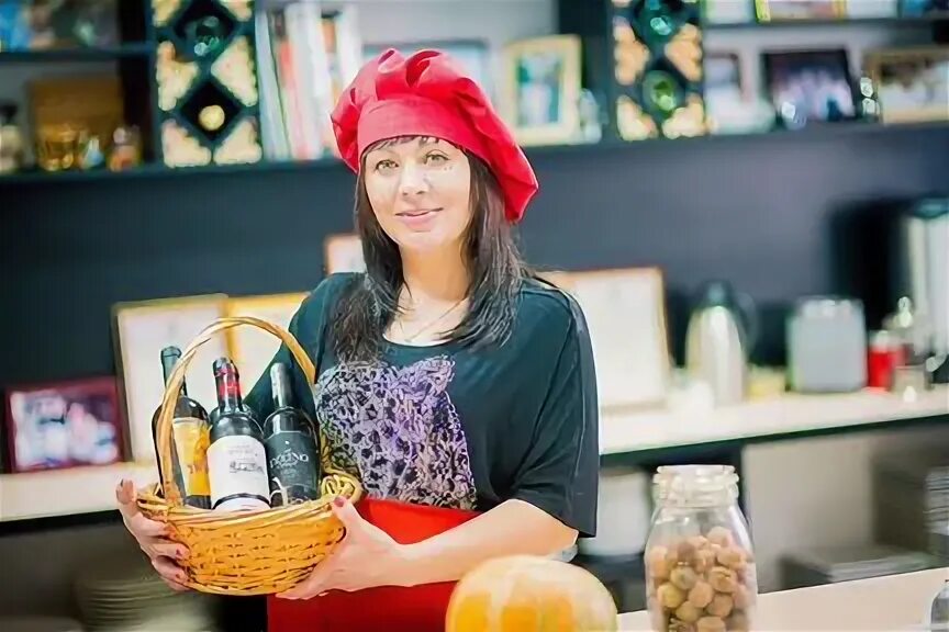 Помощник барнаул. Руководитель отдела продаж. Smm работа. Помощник барнаул. Прокурор алтайского алтая.