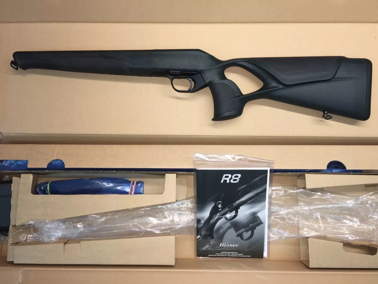 Blaser r8 ultimate carbon. Ложа blaser r8. Ложе blaser r8 professional success. Ложе blaser r8. Ложа blaser r8.
