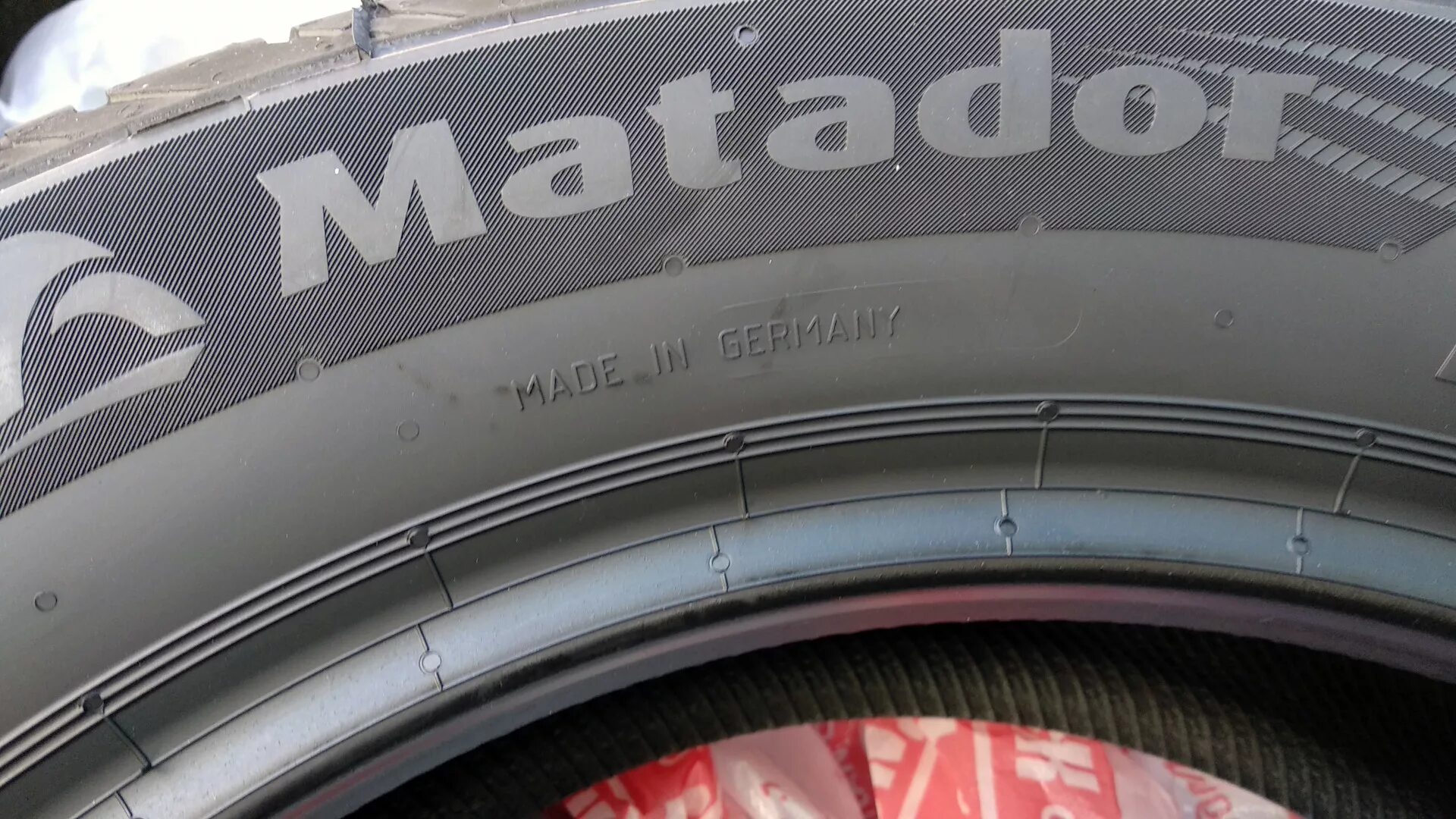 Matador шины логотип. Matador шины производитель. Matador Tyres шильдик. Значки на покрышках Матадор. Покрышки матадор