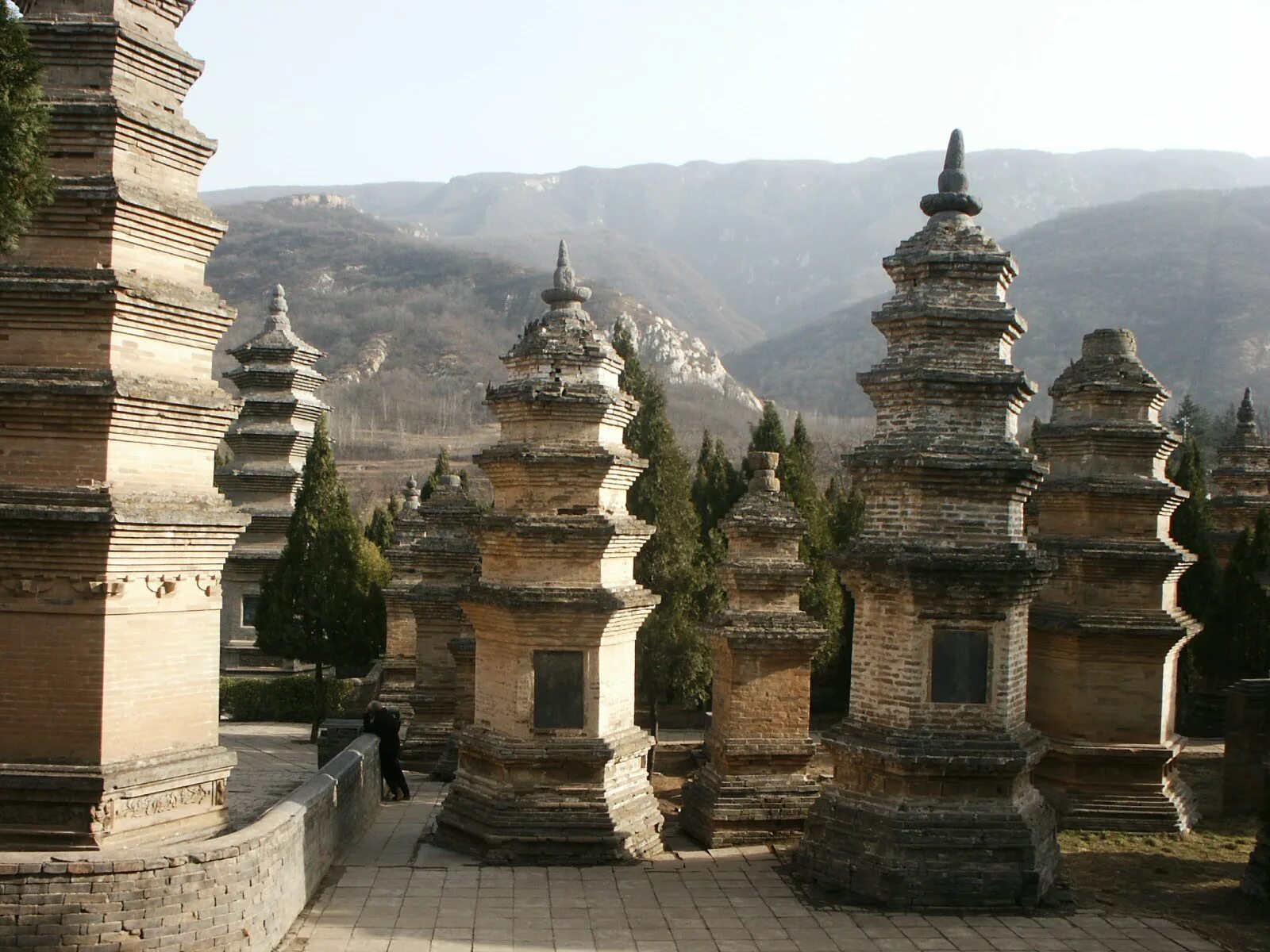 Shaolin temple. Храм Шаолинь Хэнань. Монастырь Шаолинь. Монастырь Шаолинь Китай. Шаолинь Чжэнчжоу.