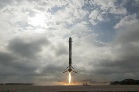 Rockets lands