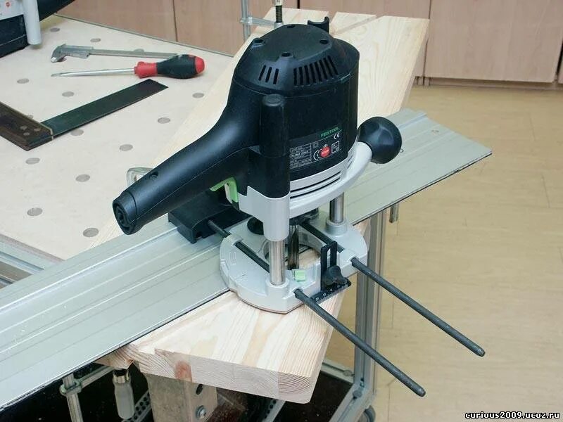I. Gof2000ce bosch. Фрезер форум. Фрезер milwaukee ofse 1000. Фрезер skil 1840 кейс.