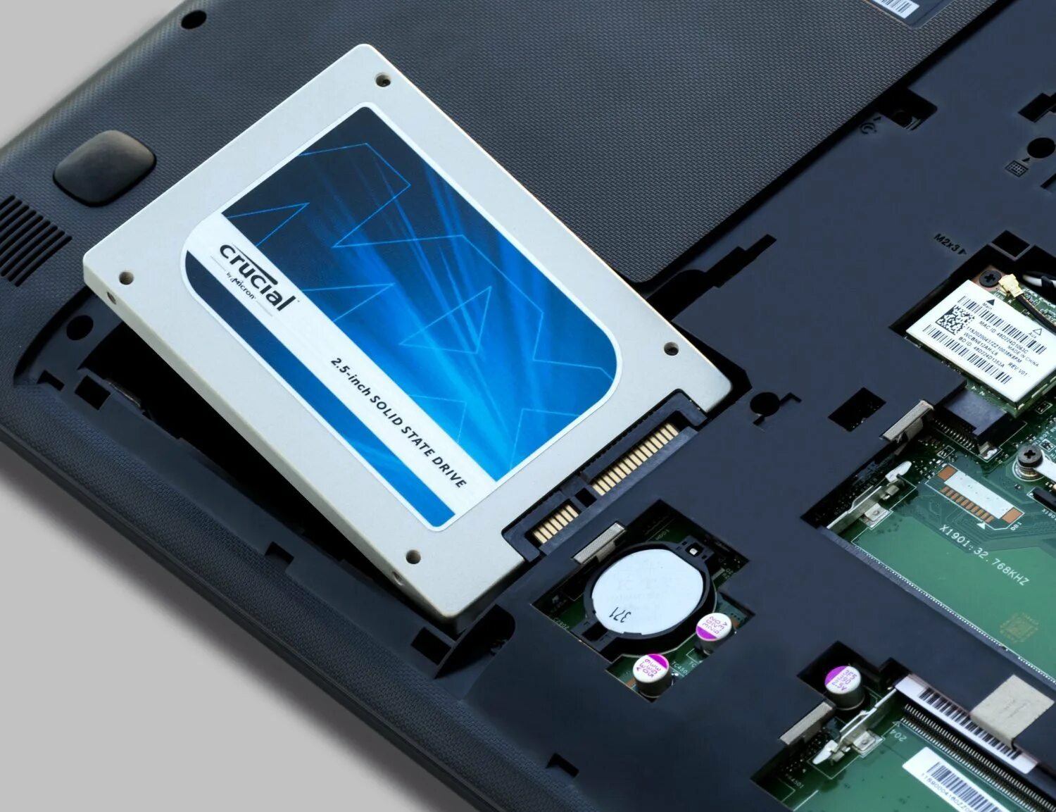 Ссд 2.5. Твердотельный накопитель crucial ct256mx100ssd1. Внутренние твердотельные накопители (SSD). SSD 2.5" SATA-III. Ssd для ноутбука для игр