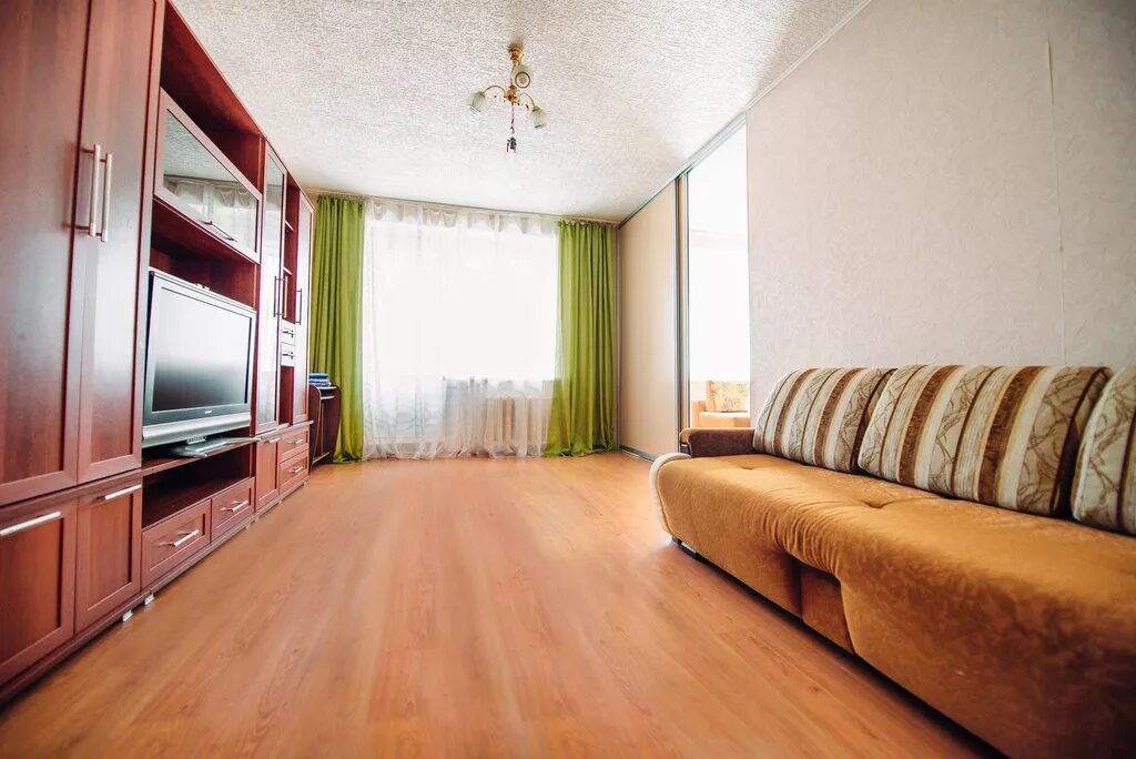 снять кв на сутки в тамбове на день рождения. ж. квартира суточный на знаменский. квартира. квартира тамбов герасимова 2.