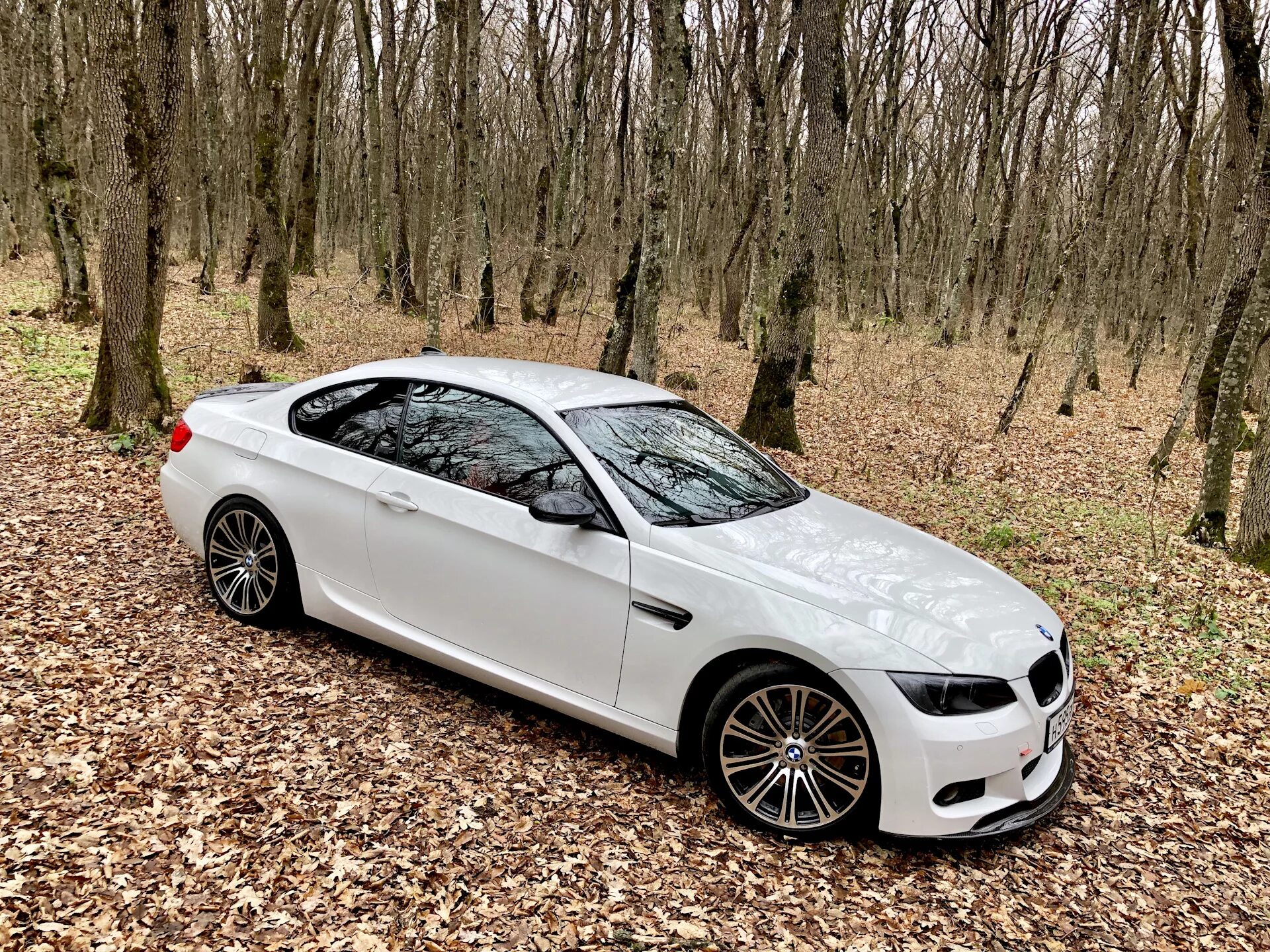 Автомобиль бмв с пробегом. BMW 335 XI e91.