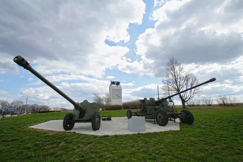 Военно исторический комплекс. Мемориальный военно-исторический комплекс рубеж. Гармаш музей Баграмово Рыбновского района. Мемориальный комплекс рубеж Баграмово. Трактор Гармаш.