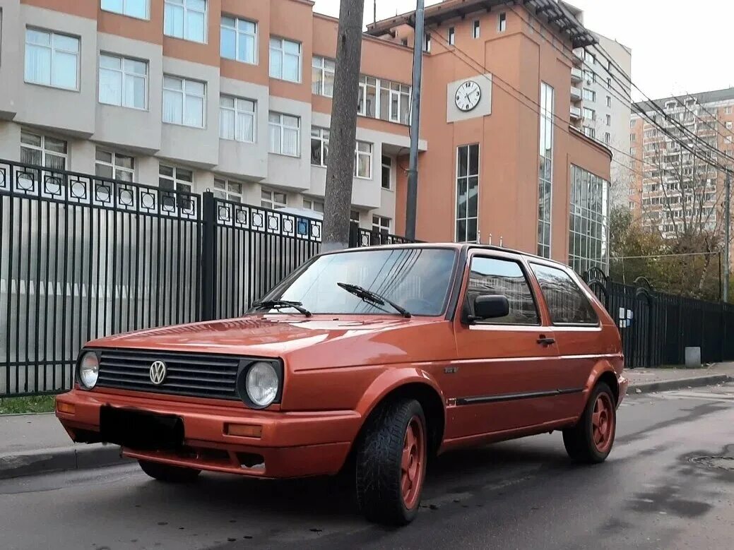 Гольф 2 1.3 купить. Фольксваген 1983 года. Фольксваген 1983 года фото. Гольф 2 оцинкованный кузов или нет.