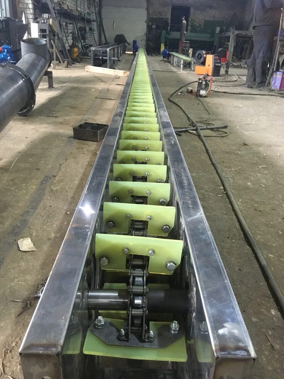 Транспортер ленточно-скребковый тлс-300 агропоставка. Скребковый транспортер тоц 16. Скребковый конвейер спц 3100. Конвейер скребковый ксв-100/8. Конвейер скребковый тсц 50.