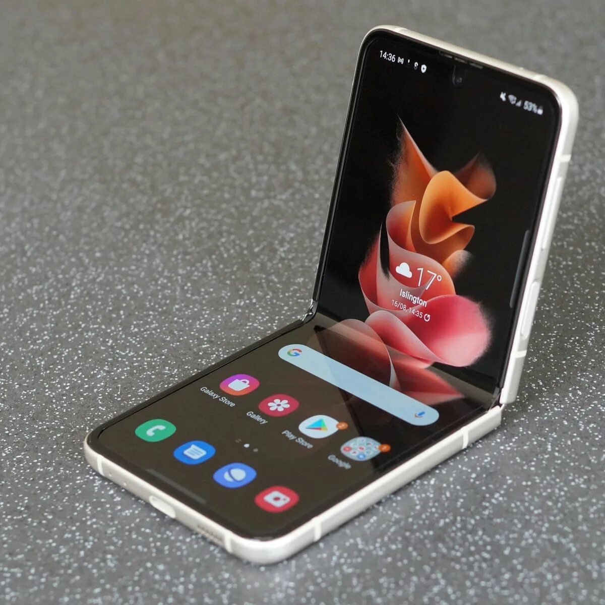 Чехол на самсунг галакси зет флип 3. Самсунг зет флип 6. Samsung galaxy z3. Самсунг галакси флип z3. Самсунг зет флип 3.