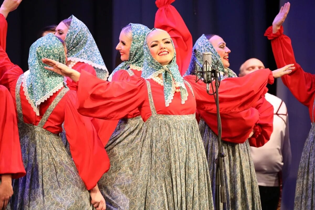 Ансамбль е. Государственный академический русский народный хор имени пятницкого. ансамбль хора пятницкого. ансамбль имени пятницкого что такое. хор имени митрофана пятницкого.